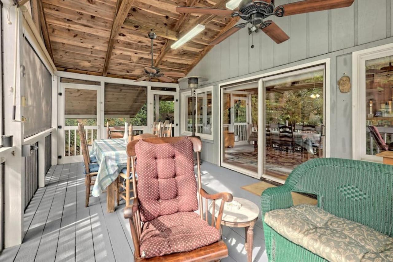 Hannahs Perch On Lake Burton With Private Top Patio And Bottom Dock Клейтън Екстериор снимка